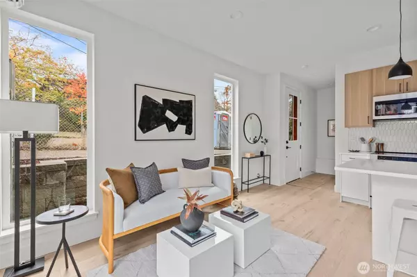 Seattle, WA 98136,8405 42nd AVE SW