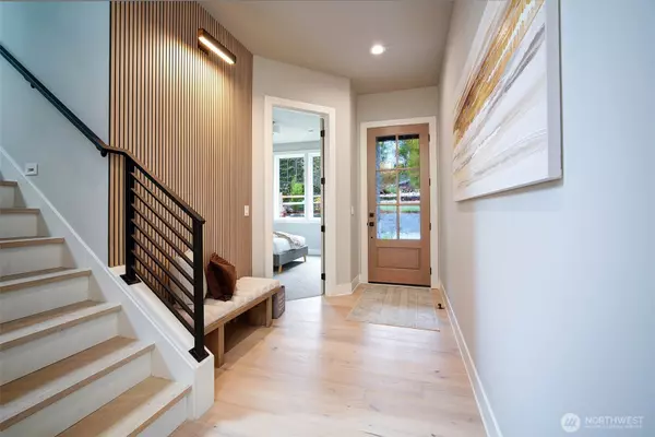 Kirkland, WA 98033,12818 NE 65th LN