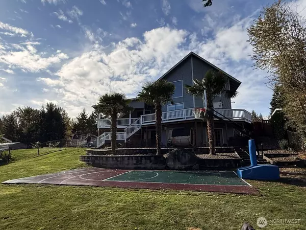 Lake Tapps, WA 98391,5109 W Tapps DR E