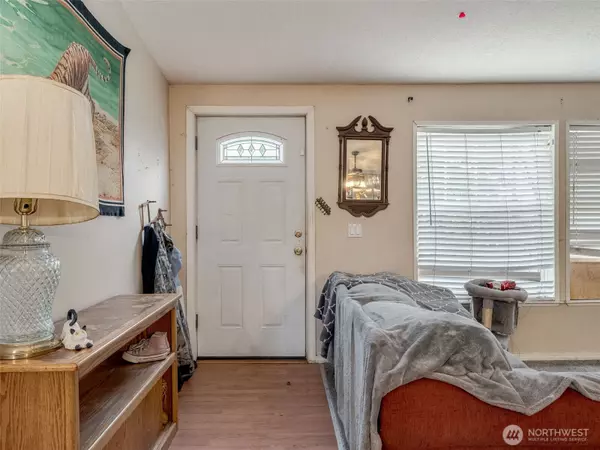 Carson, WA 98610,121 Rosenbach LN