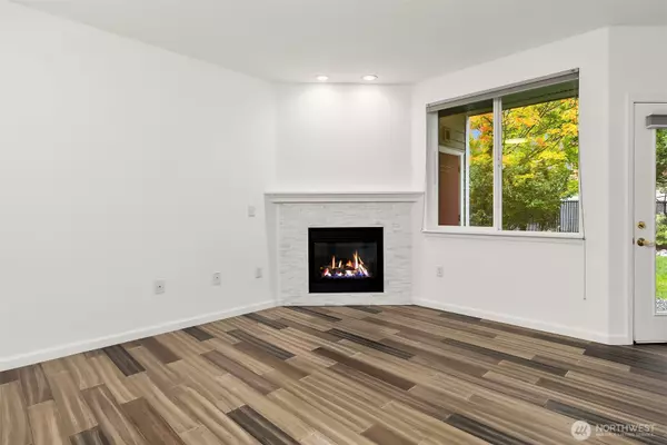 Everett, WA 98204,13000 Admiralty WAY #L104