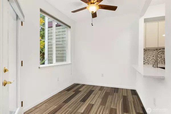 Everett, WA 98204,13000 Admiralty WAY #L104