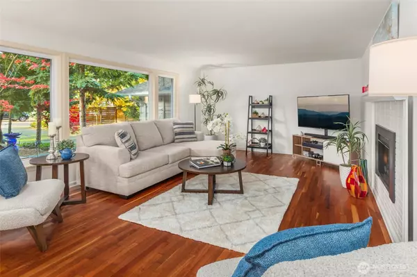 Kirkland, WA 98034,7419 NE 145th ST