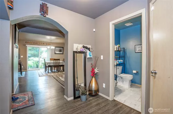 Puyallup, WA 98375,7332 178th Street Ct E