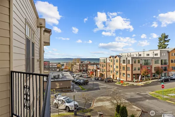 1201 13th ST #301, Bellingham, WA 98225