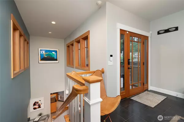 Anacortes, WA 98221,15833 Yokeko DR