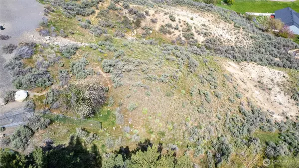 Wenatchee, WA 98801,1530 Skyline DR