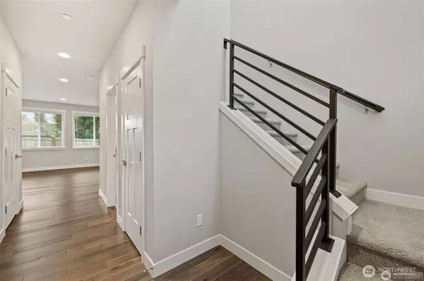 Lynnwood, WA 98037,1214 170th ST SW #B