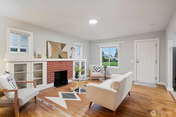 Tacoma, WA 98409,6617 S Clement AVE