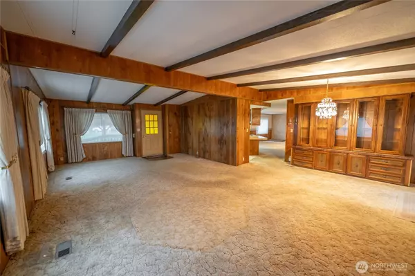 Montesano, WA 98563,57 Clemons RD #64