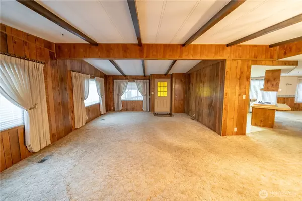 Montesano, WA 98563,57 Clemons RD #64