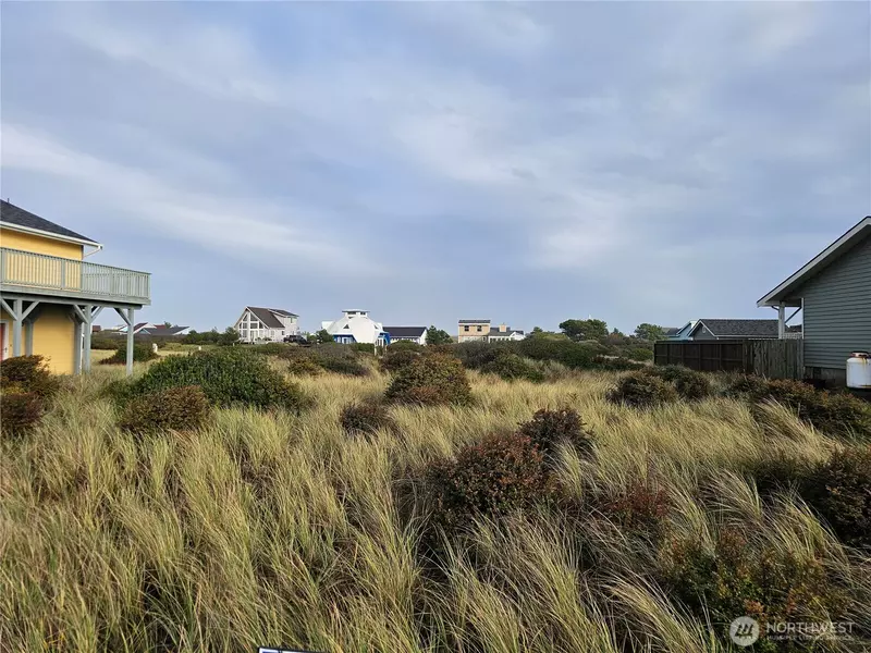 1344 N Jetty AVE SW, Ocean Shores, WA 98569