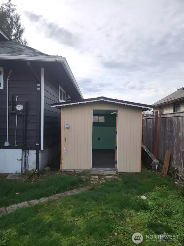 Dupont, WA 98327,403 Louviers AVE