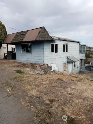 Grand Coulee, WA 99133,102 Main ST