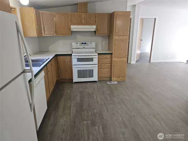 Roy, WA 98580,2517 342nd ST S #12