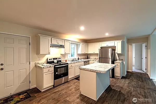 Tahuya, WA 98588,281 NE Snowcap DR