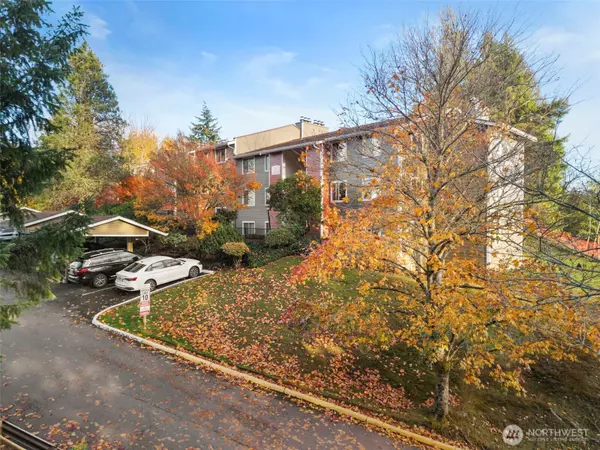 Poulsbo, WA 98370,20026 Viking Crest Loop NE #1-102