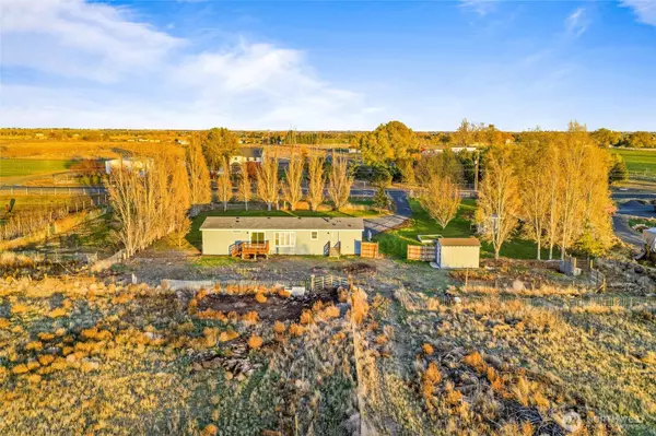 Moses Lake, WA 98837,2326 NE Stoneridge RD