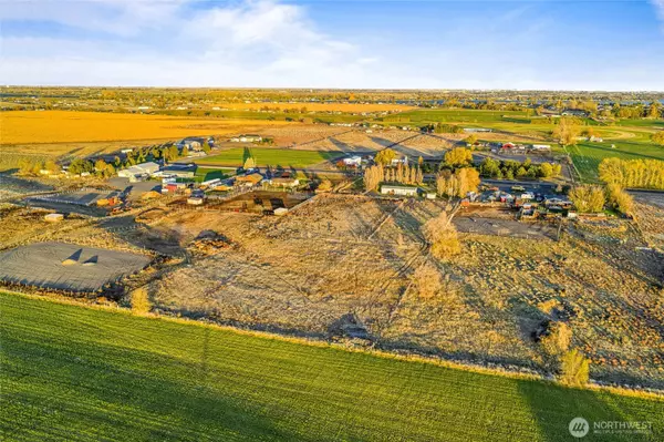 Moses Lake, WA 98837,2326 NE Stoneridge RD