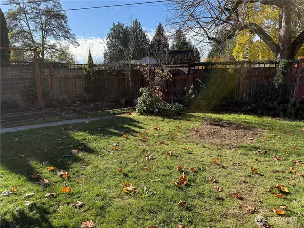 Seattle, WA 98125,12018 Sand Point WAY NE