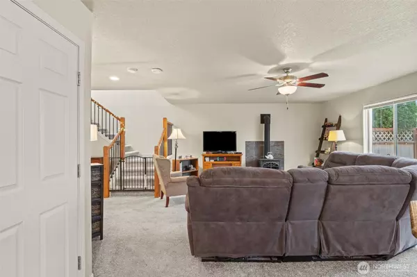 Ephrata, WA 98823,807 7th AVE NE