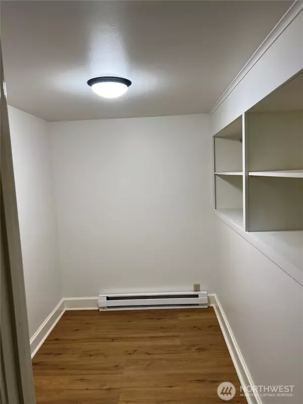 Seattle, WA 98103,708 N 38th ST #1