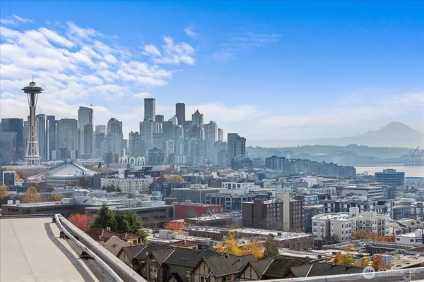 530 W Olympic PL #301, Seattle, WA 98119