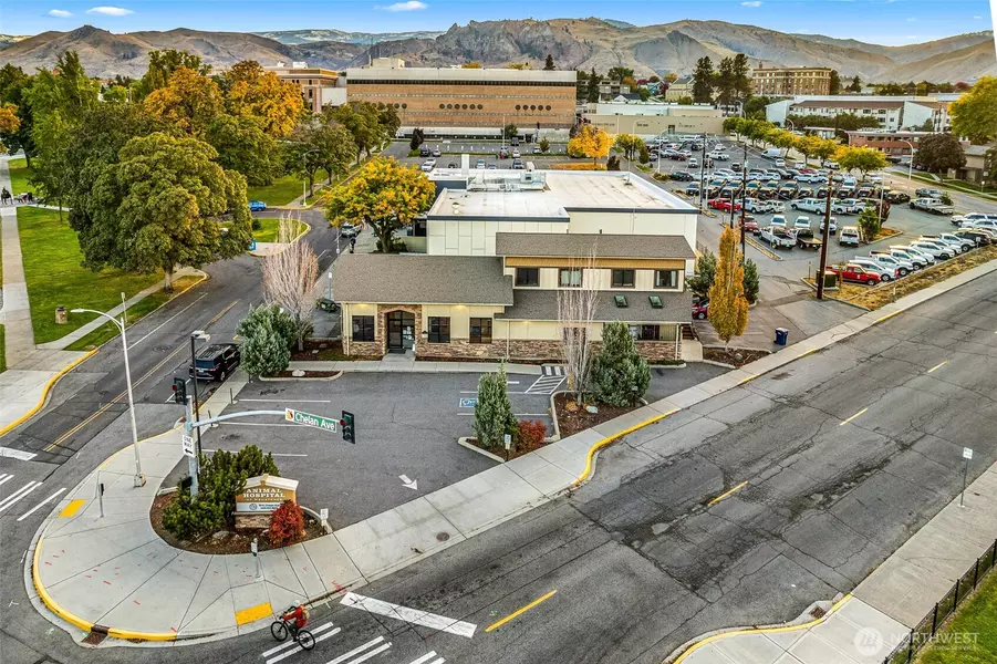 10 N Chelan AVE, Wenatchee, WA 98801