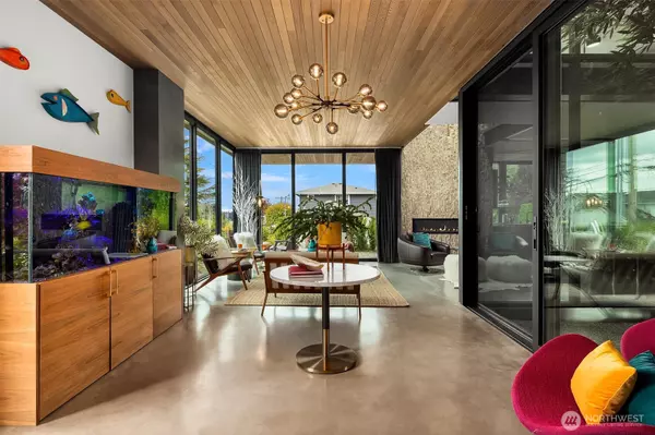 Kirkland, WA 98033,122 10th AVE