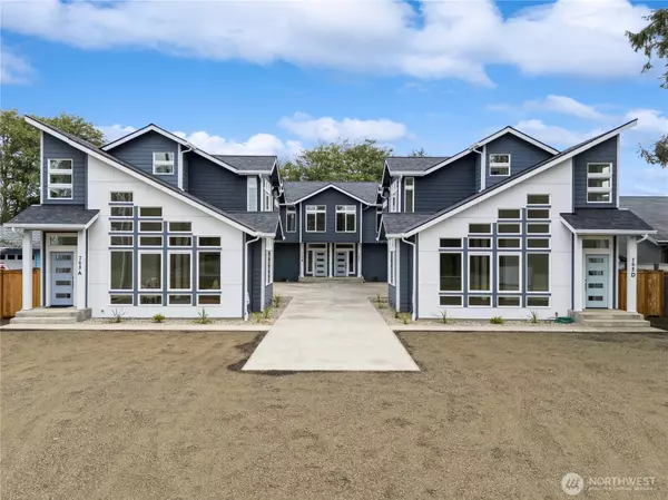 Ocean Shores, WA 98569,768 Point Brown AVE SE #D