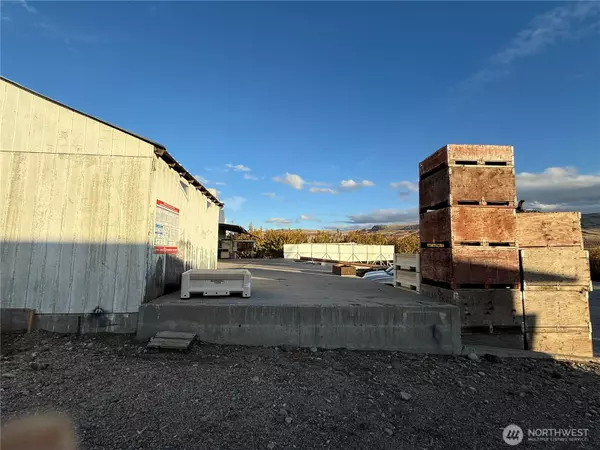 Bridgeport, WA 98813,556 Jack Wells RD