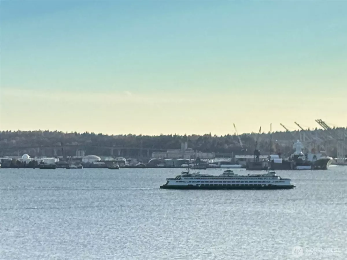 Seattle, WA 98121,2607 Western AVE #709