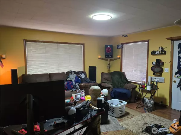 Longview, WA 98632,602 18th AVE