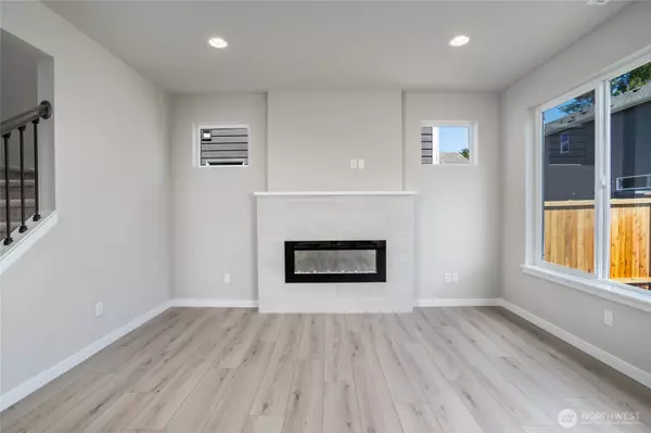 Oak Harbor, WA 98277,2421 SW Ridgeway DR