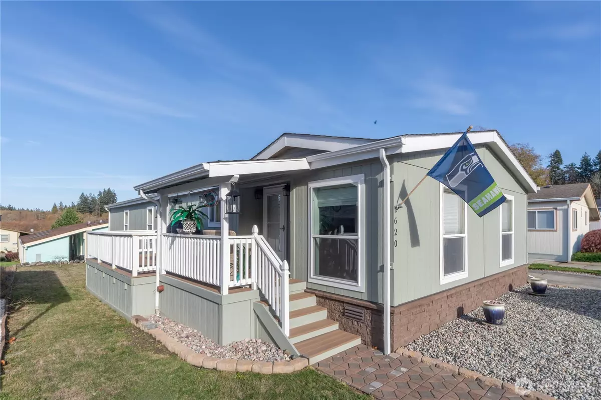 Bremerton, WA 98311,620 NE Saturn LN