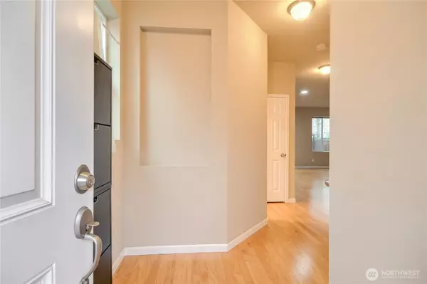 Kent, WA 98032,1611 W Smith CT #11