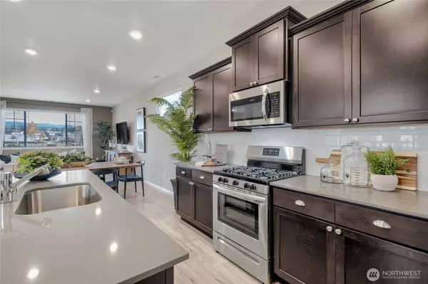 Black Diamond, WA 98010,22892 SE Sitka ST