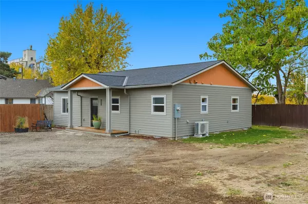 Milton-freewater, OR 97862,905 Cowl St