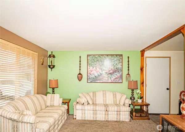 Moses Lake, WA 98837,8135 NE Harrington LN