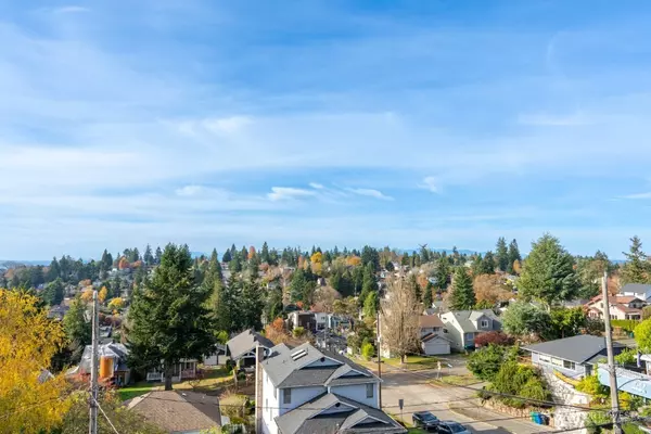 Seattle, WA 98116,4409 44th AVE SW #C