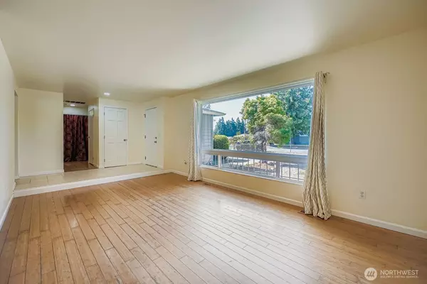 Kent, WA 98032,26854 Downing AVE