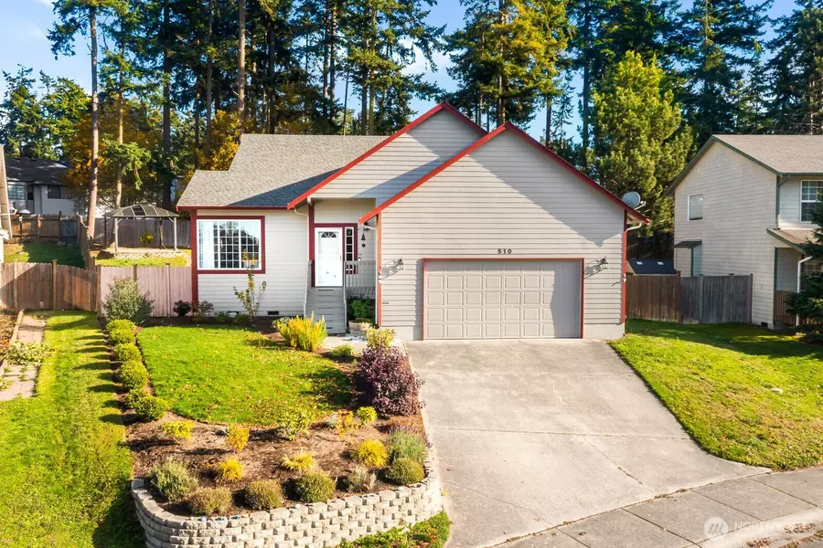 510 SW Regency DR, Oak Harbor, WA 98277