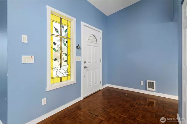 Coupeville, WA 98239,765 El Toro ST