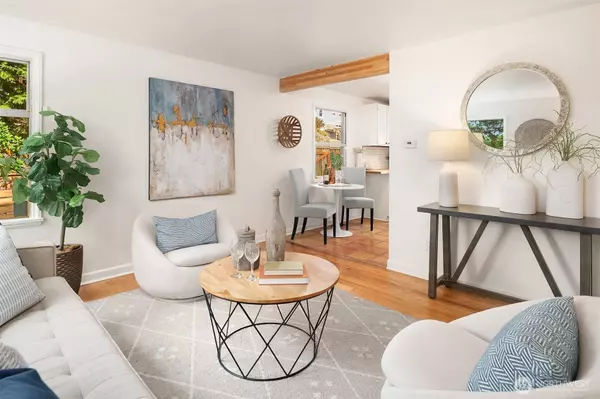 Seattle, WA 98106,9202 14th AVE SW