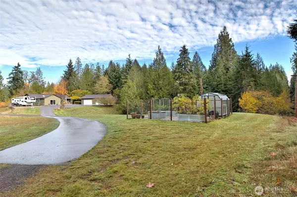 67 E South Island DR, Shelton, WA 98584