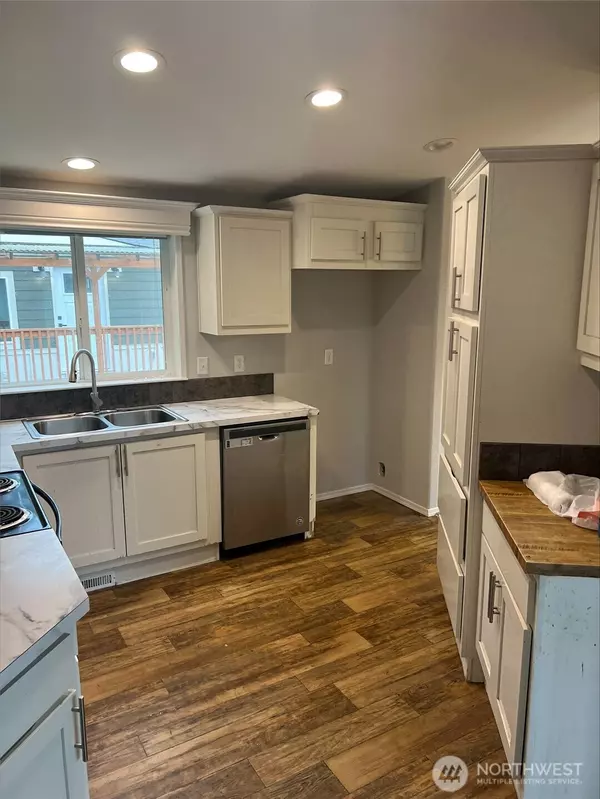 Black Diamond, WA 98010,31108 3rd AVE #317