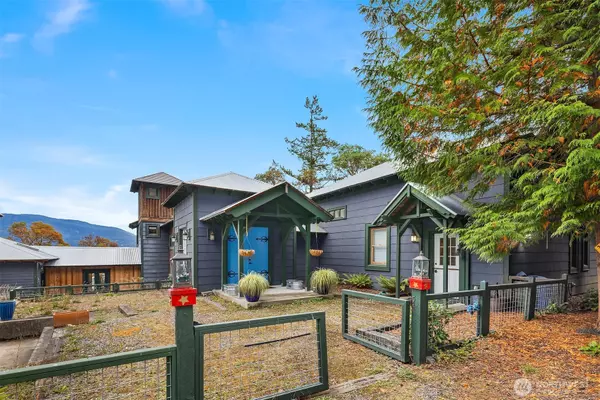 Orcas Island, WA 98245,223 Blanc RD