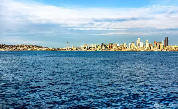 Seattle, WA 98116,1027 Harbor AVE SW #303