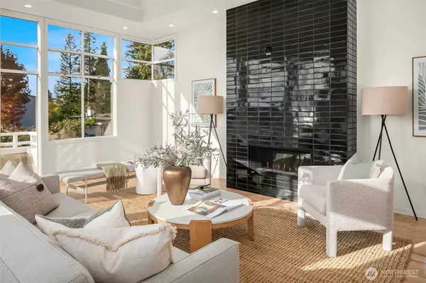 Seattle, WA 98199,3006 44th AVE W