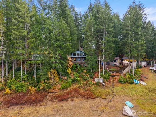 Tahuya, WA 98588,241 NE Lakeshore DR S